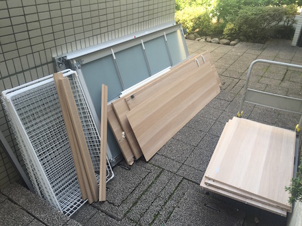 http://www.katadukeichiban.com/blog/ikea_furniture_removal.jpg